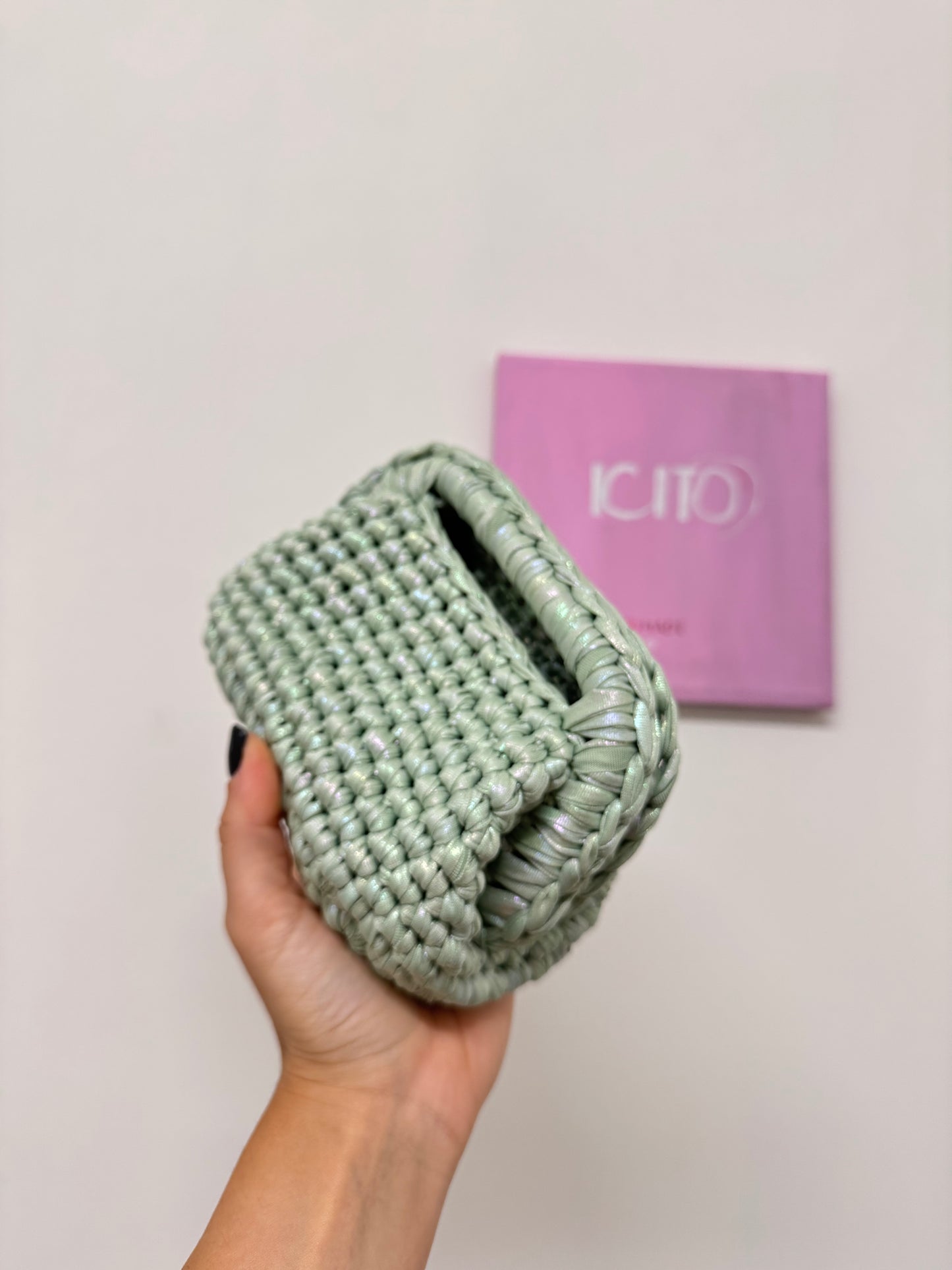 Clutch Verde Laminata