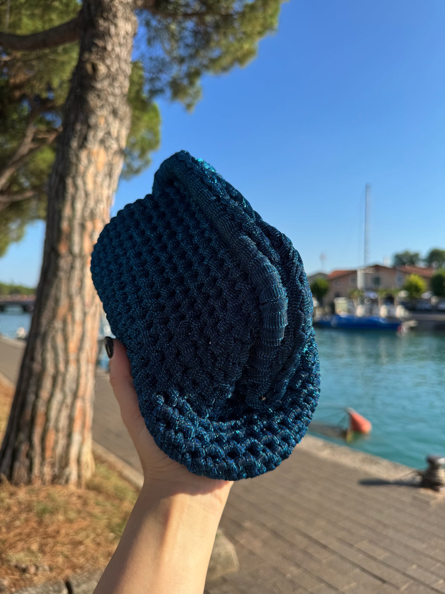 Clutch Media Blu Lurex